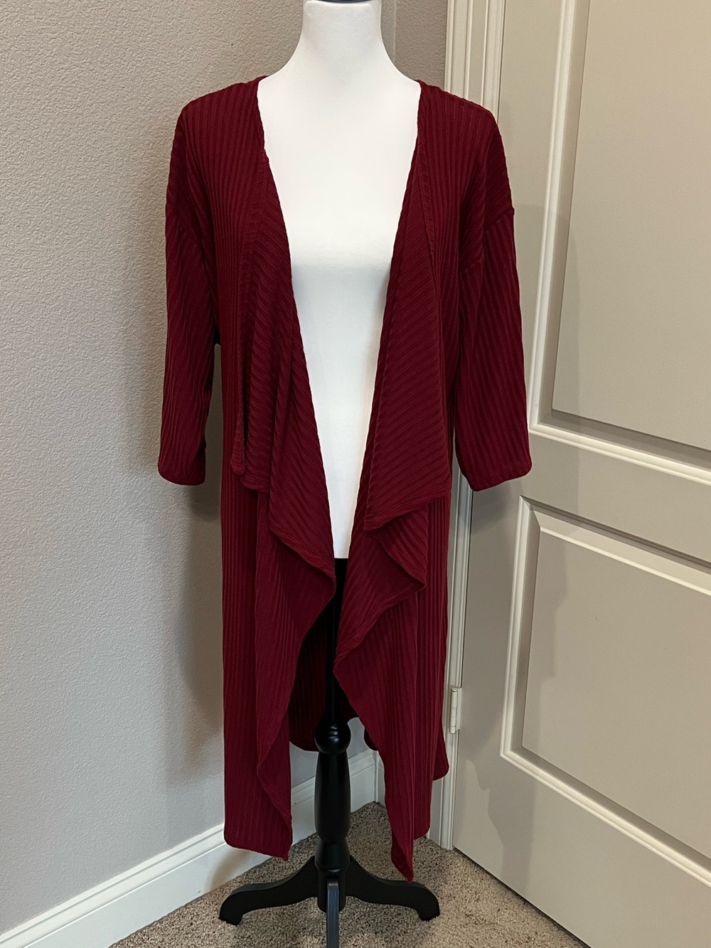 LuLaRoe Shirley - Burgundy